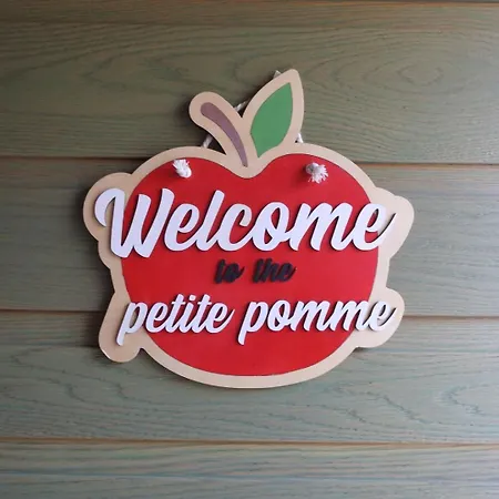 Petite Pomme